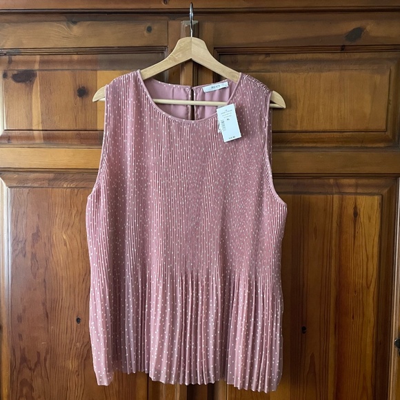 Ricki’s Pink Polkadot pleated sleeveless top. Size XL - Picture 1 of 6